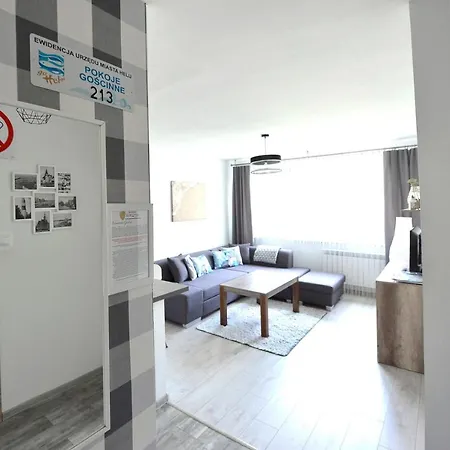 Apartament Bursztyn I Apartment