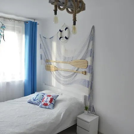 Apartament Bursztyn I Apartment